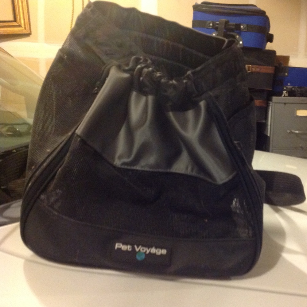 Dog carrier backpack head sticks out black  NWT